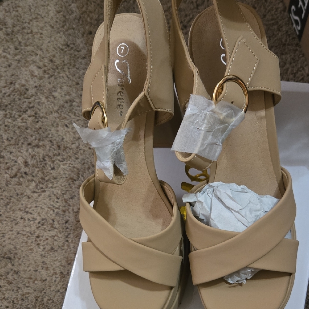 Elegant Beige Sandals with Gold Ring Detail